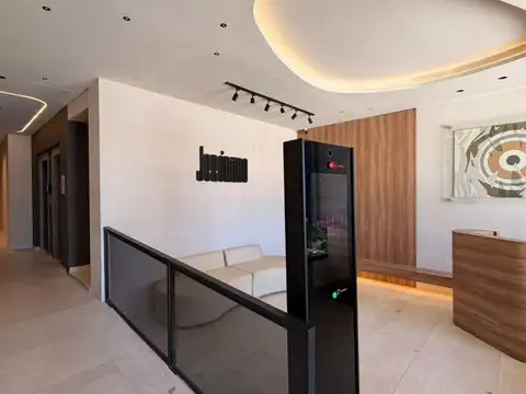 Jerónimo Luis De Cabrera 100, Piso 1