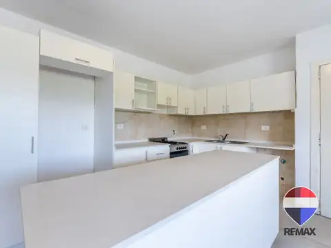 Casa en Alquiler con 1 cochera