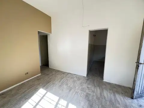 Depto Tipo Casa en Alquiler en Ramos Mejia, $ 620.000