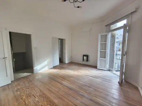 Depto Tipo Casa en Alquiler de 4 dormitorios