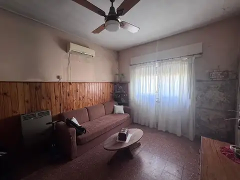 VENTA CASA 3 AMBIENTES FLORENCIO VARELA
