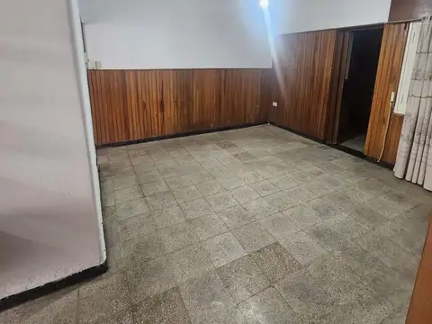 Casa en Alquiler en Barrio Industrial, $ 700.000