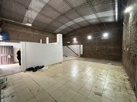Galpon en Venta 10  mts Fondo