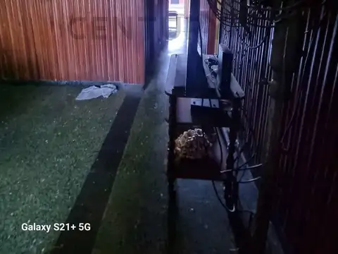 Casa 5 ambientes con 1 baño