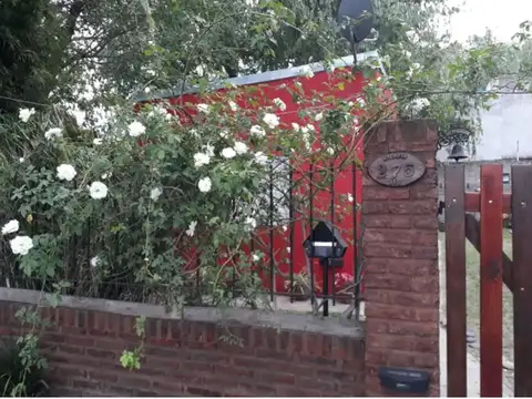 CASA EN VENTA EN FISHERTON R. MALABIA 200 BIS