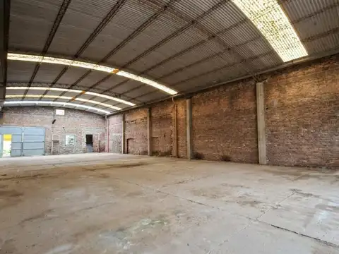 VENTA/PERMUTA: Departamento de 1 Dormitorio con Patio y Galpón. Cañada de Gómez, Argentina.