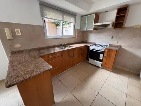 Departamento en Venta en Adrogue, USD 185.000