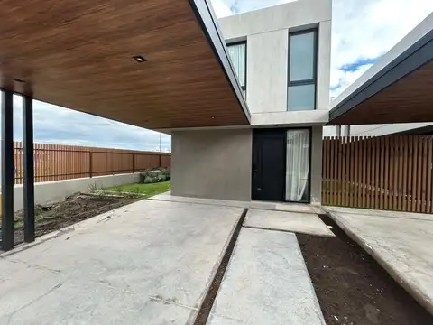 DUPLEX 3 DORMITORIOS CHACRAS GREEN