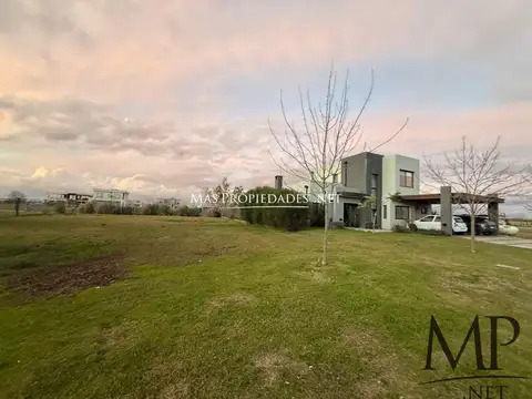 Venta Terreno / Lote a la laguna en Magallanes Pueblos del Plata Hudson