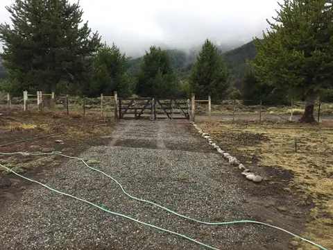 Casa en venta - 2 Dormitorios 1 Baño - 2000Mts2 - Meliquina, Neuquén