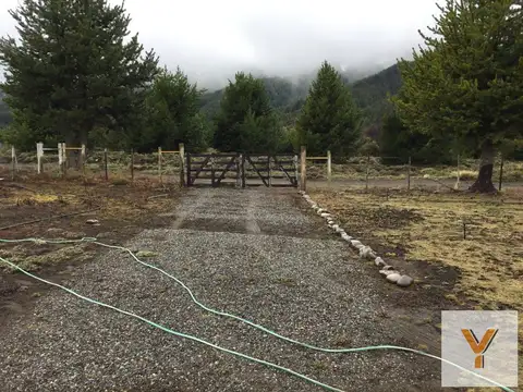 Casa en venta - 2 Dormitorios 1 Baño - 2000Mts2 - Meliquina, Neuquén