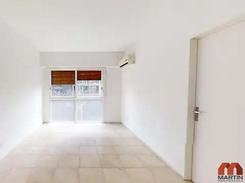Departamento en Venta de 3 Ambientes en Olivos con Lavadero