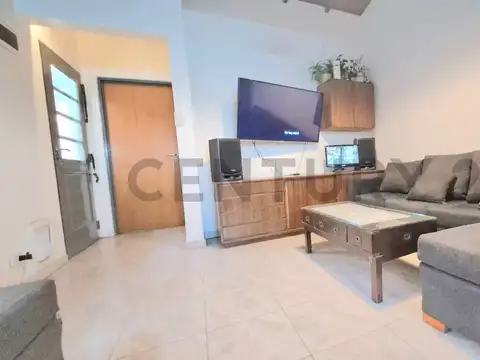 Depto Tipo Casa en Venta de 3 dormitorios