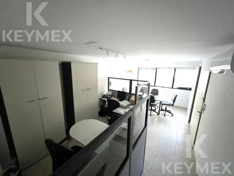 Oficina en Venta con 1 cochera