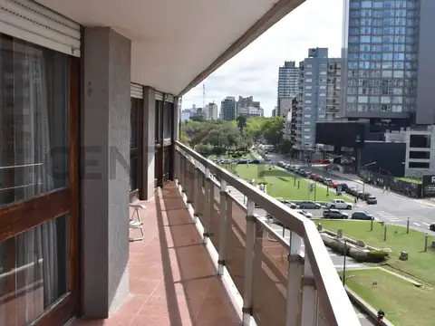 Corrientes 1500, Piso 0