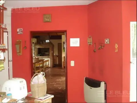 Casa 6 ambientes con 3 baños