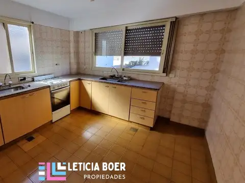Pacifico Rodriguez al 4900
