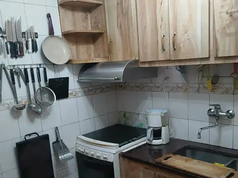 Casa 3 ambientes con 1 baño