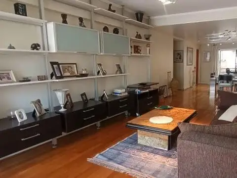 Avenida Raúl Scalabrini Ortiz 2700, Piso 8