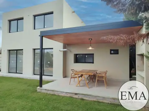 Casa en Venta en Fisherton, USD 215.000