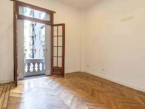 Luis Maria Campos 1100, Piso 2
