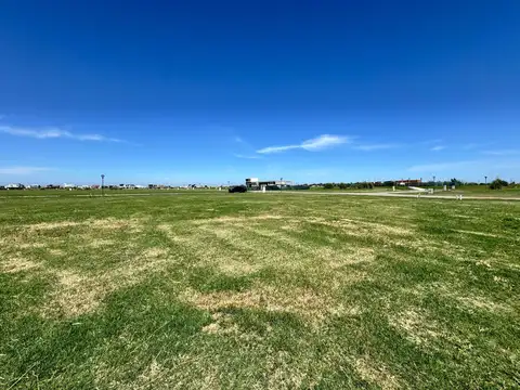 Venta Lote a la laguna Pueblos del Plata