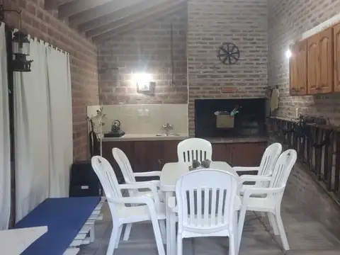 Casa en Alquiler Temporal en Villa Gesell, $ 120.000