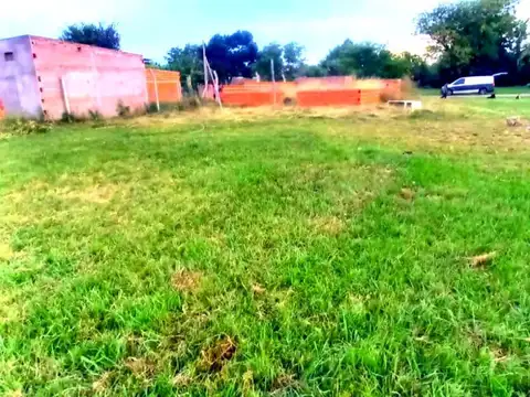 Terreno en Venta 50  mts Fondo