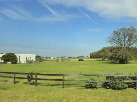 Terreno en Venta en Chacras de la Trinidad, USD 85.000