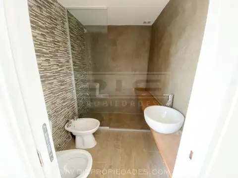 Departamento en Venta con 1 cochera