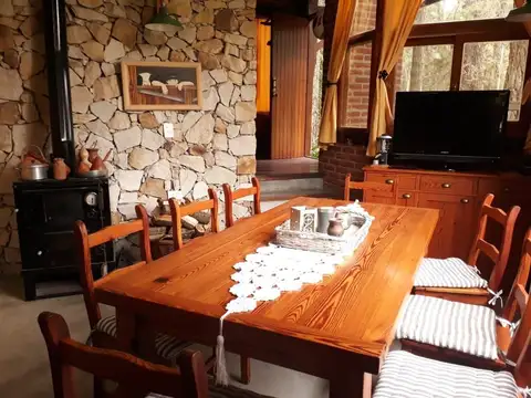 Casa 3 ambientes con 2 baños