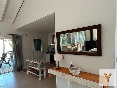 Casa 5 ambientes con 4 baños