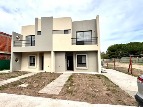 Casa en Venta en Springpark, USD 165.000