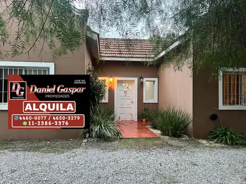 ALQUILER – HERMOSO CHALET 4 AMBIENTES – PILAR