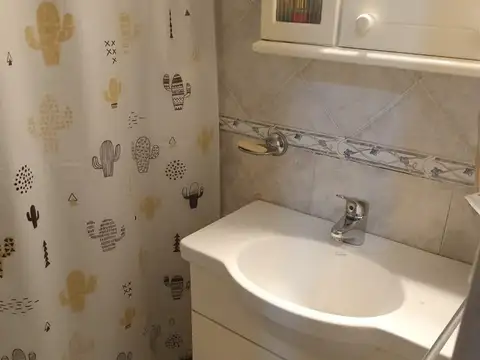 Av. Hipolito Yrigoyen 1000