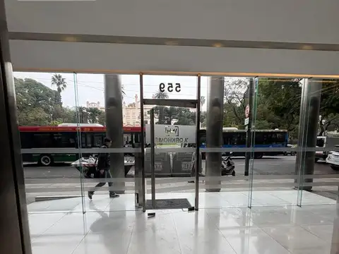 Avenida Luis María Campos 500