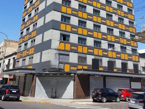 MONOMABIENTE ESQ. LIMA Y BRASIL