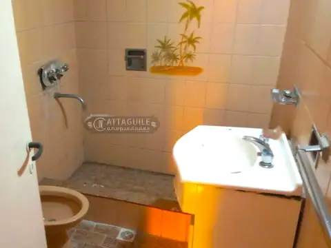 Casa - Venta - Argentina, Merlo - VICTOR HUGO 1100