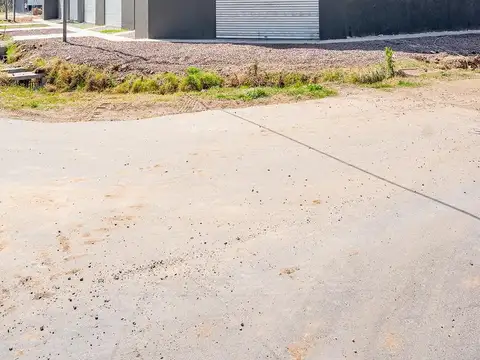 Galpon en Venta en Fisherton, USD 130.000