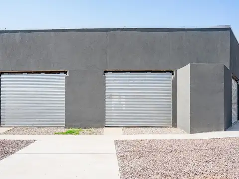 Galpon en Venta 30  mts Fondo