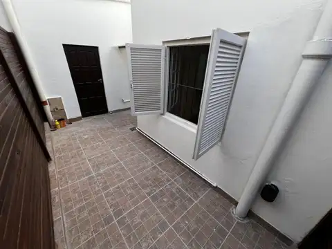 Depto Tipo Casa en Venta con 1 cocheras