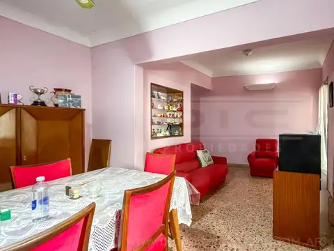 Depto Tipo Casa en Venta en Caballito, USD 200.000