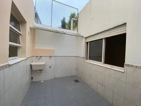 Depto Tipo Casa 2 ambientes con 1 baño