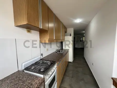 Oficina 3 ambientes con 1 baño