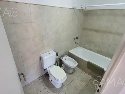 Departamento en Alquiler con 1 cocheras