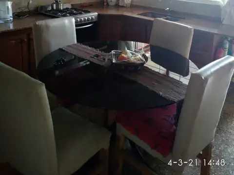 Casa en Venta con 4 cocheras