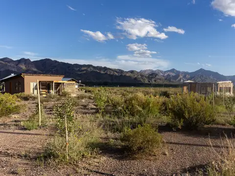 Venta complejo turistico de cabañas en Uspallata Mendoza. Ocupacion al 100% casi todo el año.