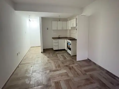 Depto Tipo Casa en Alquiler de 2 dormitorios