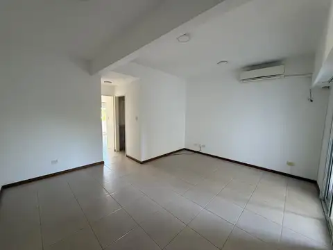 Departamento en Alquiler en Pilar, $ 500.000