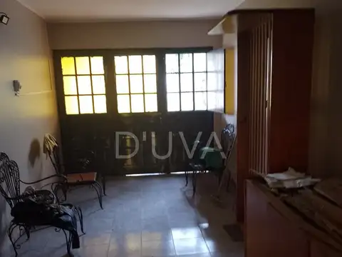 Casa en Alquiler en Parque Alberti, $ 1.150.000